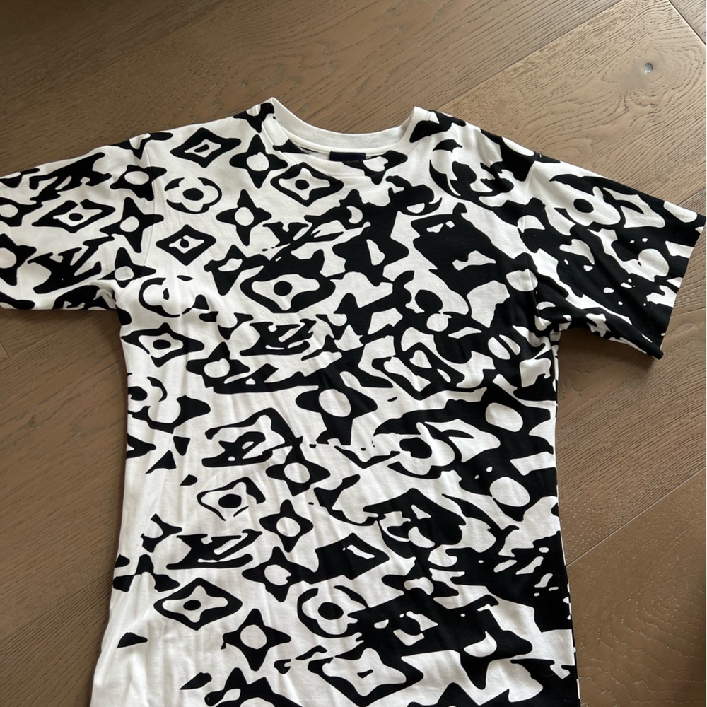 Louis Vuitton womens t shirt